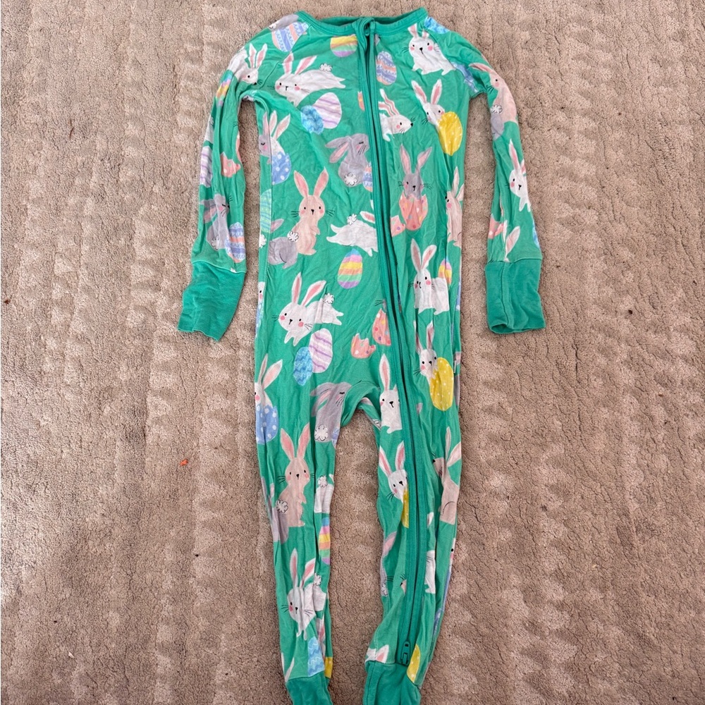 Little Sleepies Green Bunny Rabbit Easter Print Kids Onesie 2T